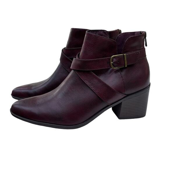 Frye & Co Pembrooke Boots Size 11 color Redwood Brown Faux Leather Ankle Booties - Picture 1 of 7